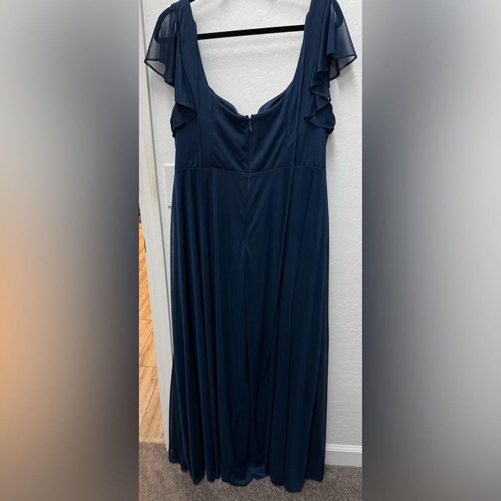 Azazie Bondi Bridesmaid Dress in Navy Blue Dress. Size A20. EUC
